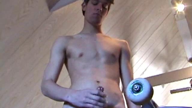 Jayden drops his skateboard, pulls off his shorts and lubes up his stiff cock. After giving his meat a good long stroking, Jayden edges himself to the point of no return and pumps out a huge load onto his board.
