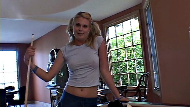 Little Summer Lick and Suck at Lesbian Pool