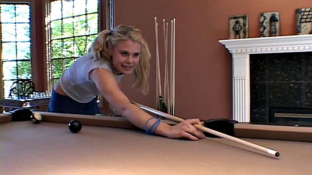 Little Summer Lick and Suck at Lesbian Pool