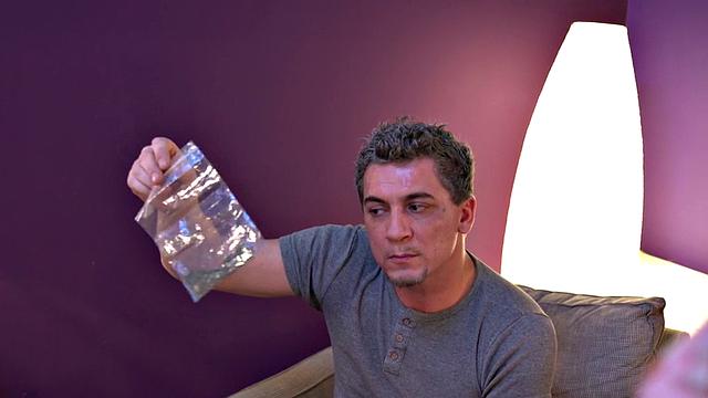 21yo hostel babe sharing cock with MILF in threesome