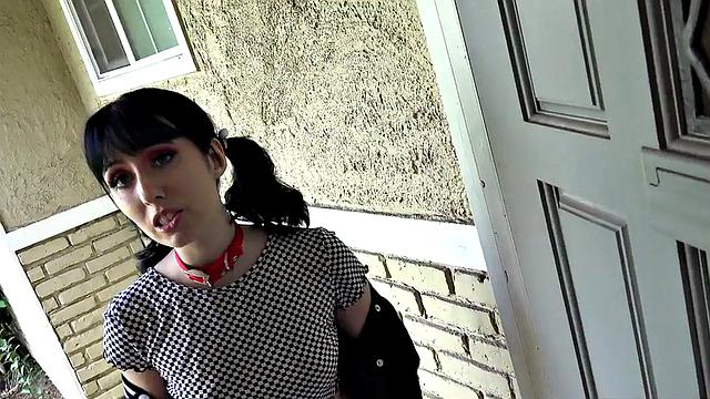 Submissive petite GF deepthroats cock