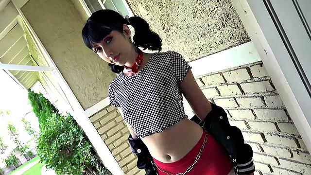 Submissive petite GF deepthroats cock