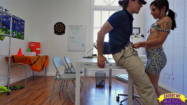 Sex Practice - S1:E5