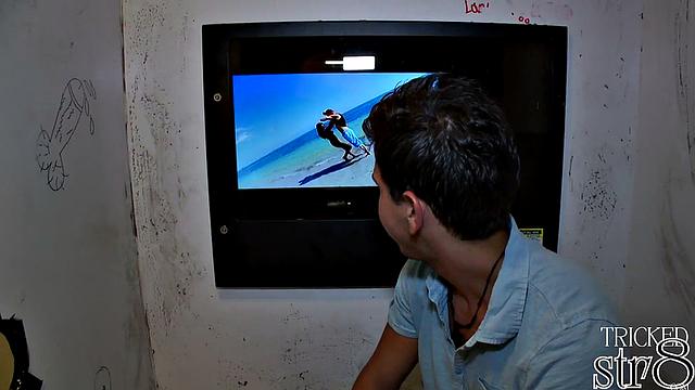 Gullible straight guy trying gay gloryhole