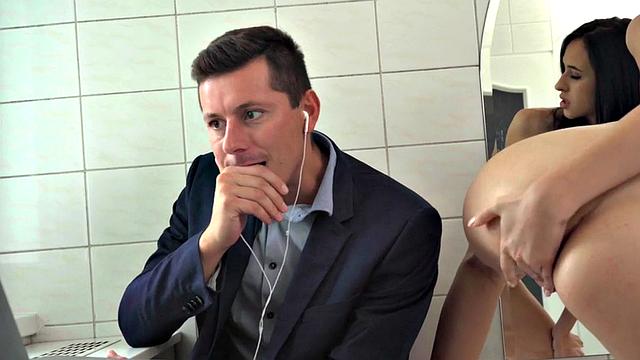 Analbanged petite loves ass2mouth deepthroating