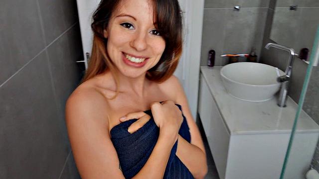 Showering With MadeInCanarias