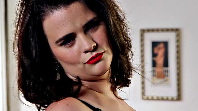 Boobs Cause Brain Freeze