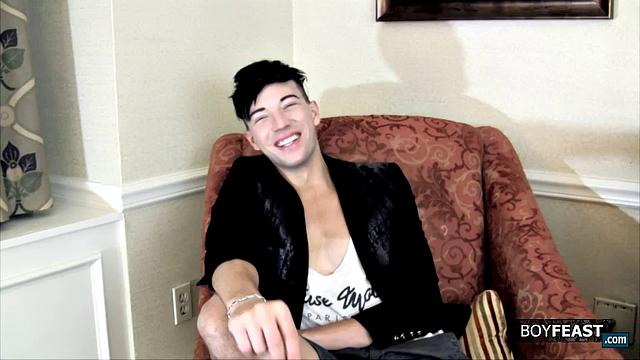 Smooth &amp;amp; Fit Jake Pumps Out A Big Load - Jake Diamante
