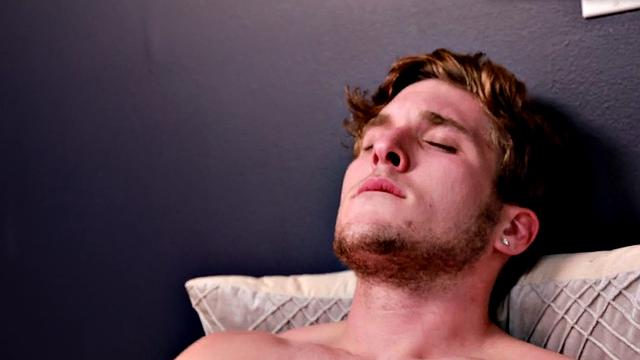 smooth newbie masturbates on bed until shooting cum