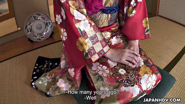 Yuria Tominaga in kimono gets tings on her pussy