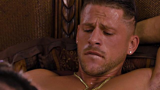 Hunky bottom sucking during sex in doggy