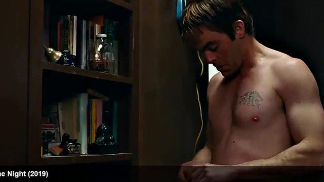 Celebrity Chris Pine showing off his incredible body