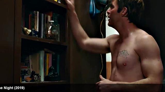 Celebrity Chris Pine showing off his incredible body