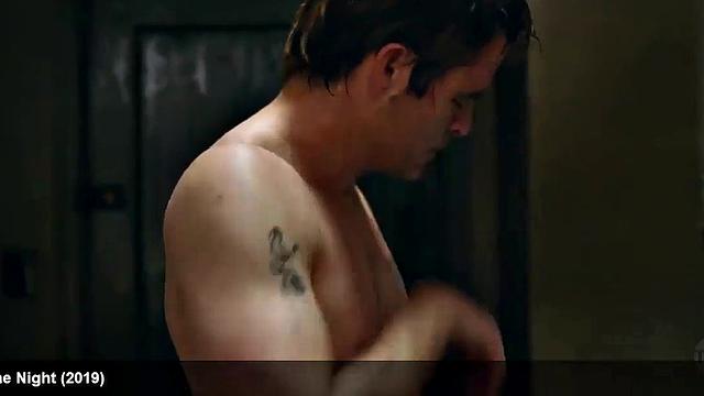 Celebrity Chris Pine showing off his incredible body