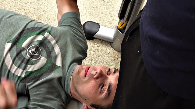 Petite twunk seduced by hunky stud