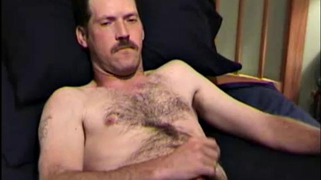 This friendly, personable and very likeable good old boy is a real snake. You can actually see it in his eyes. Sandy is a thief and a con. He will take you for whatever he can, and steal the rest.