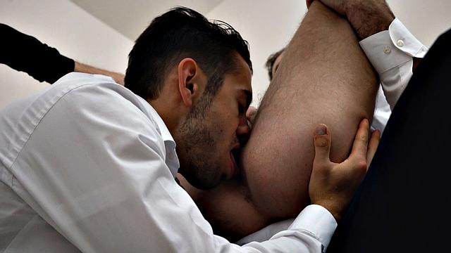 Bearded leader tricks two guys into a horny brotherhood ritual-turns out the only oath here involves a lot less clothing