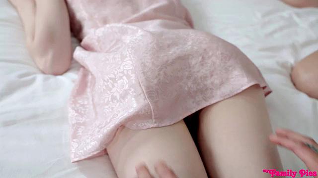 My Two Step Sisters - S9:E4