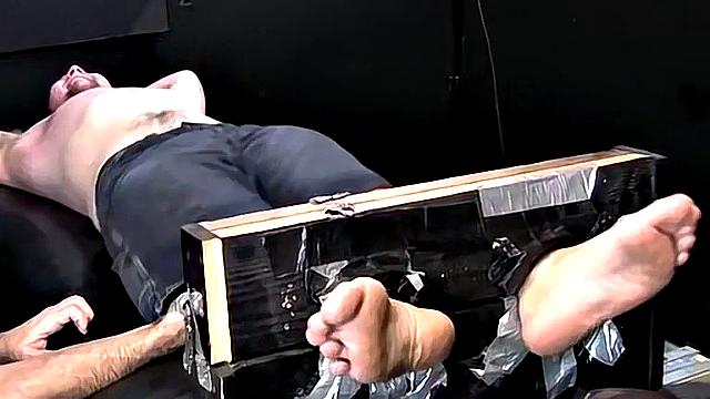 Спенс не может сдержаться - жёсткий гей-экшен быстро разгорается