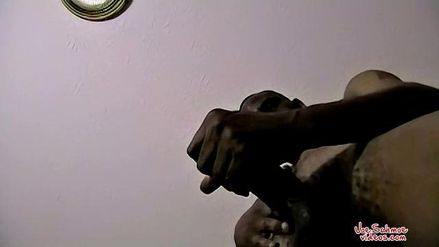 Bi Black Guy Dee Gets Down - Dee