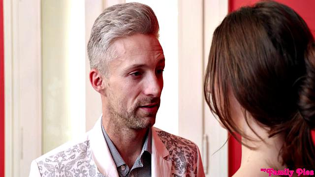 Step Dad In - S18:E1