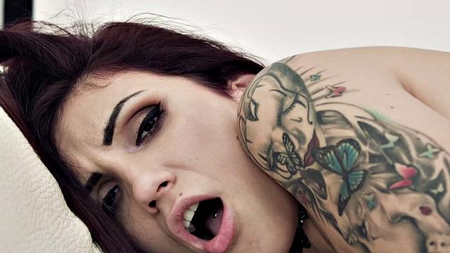 Chubby nympho dyke seduces and fucks big-titted MILF in tight pussy