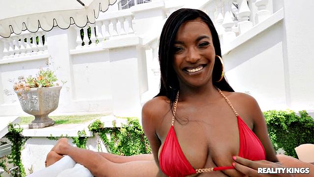 A Massage for Masseuse