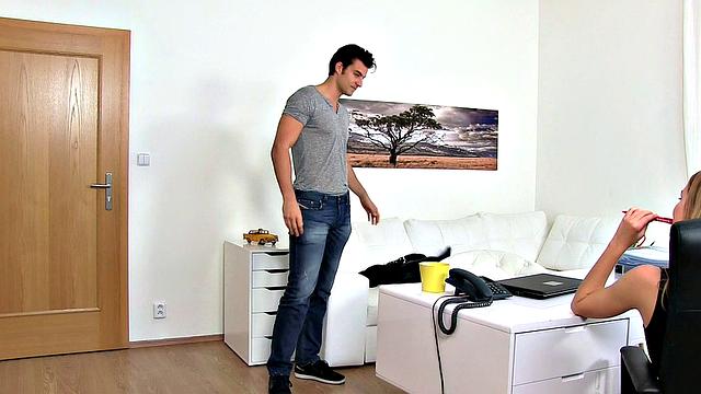 Agent's hot face splattered with jizz after rough doggystyle pounding