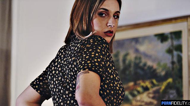 алессандра доит томми до последней капли прямо в киску