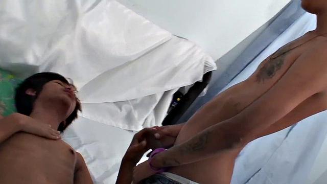 Petite loving twunks from Asia