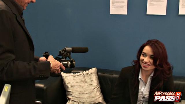 Chubby applicant showing her ass 4K