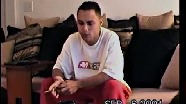 Пако с большим членом не сдерживает стоны, когда его отсасывают по-взрослому