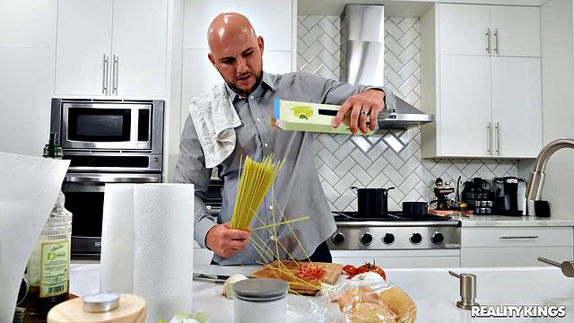 Cucking Dinner for Two