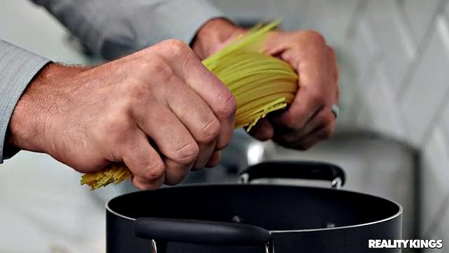 Cucking Dinner for Two