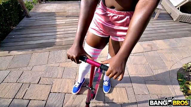 Phat Daya Gets Fucked