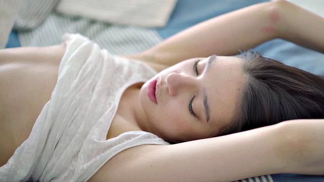 Pierced pussylicked teen enjoys steamy erotic passionate sex