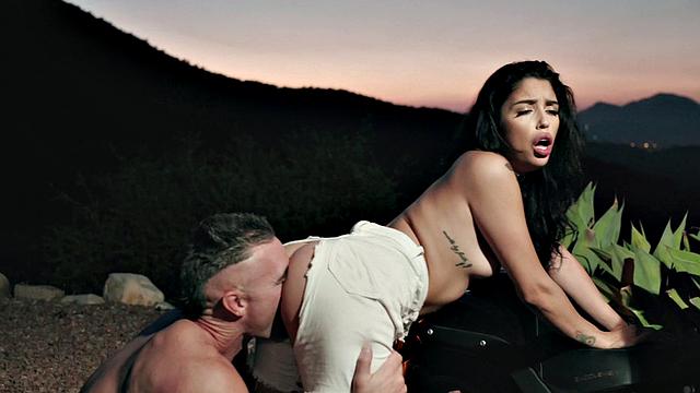 Vanessa Sky - Sunset Penetration