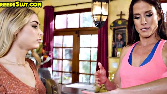 Greedy MILF dyke licks 21yo petite babysitter after work