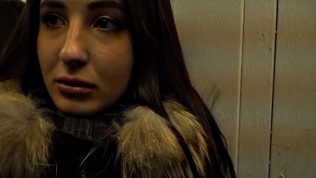 долги достали - трахнула незнакомца, бухгалтерия в стиле хардкор