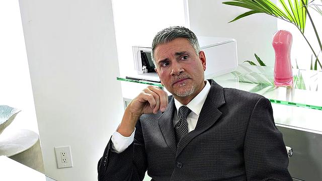 Hardcore Anal At The Office For Isabella Nice After She Deepthroats Her Coworker
