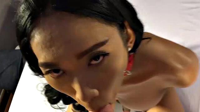 Dark Skinned Horn Bitch