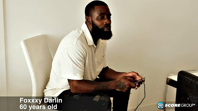 Meet Foxxxy, a 60-year-old wife, MILF and GILF with big tits and a pierced clit