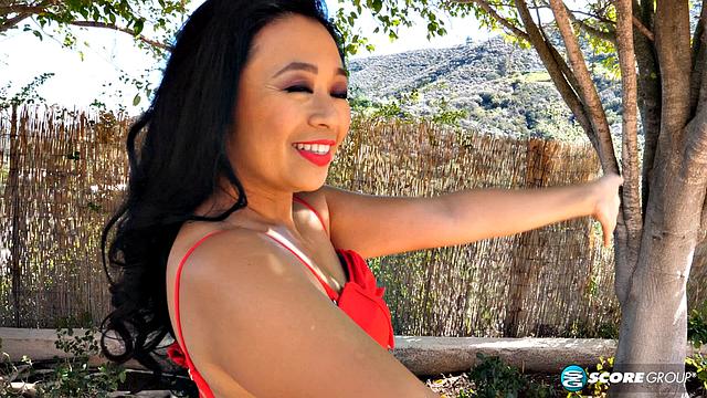 Lucky Starr's anal toy afternoon