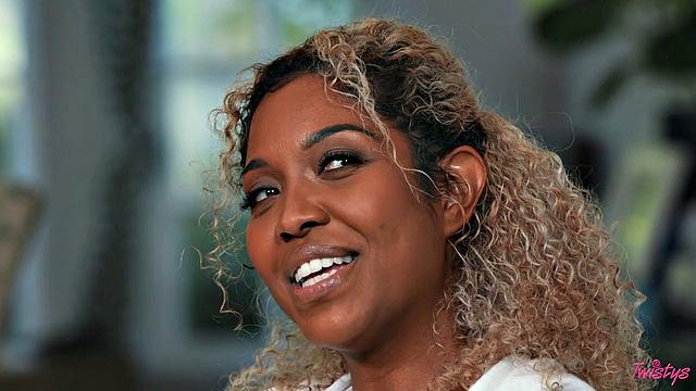 Girl Crush: Ivy & Lily