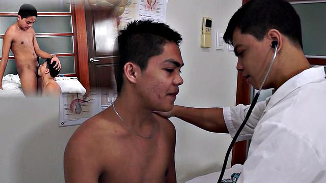 Asian gay enjoys sucking nice after hot blowing