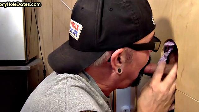 Gloryhole DILF deepthroats white cock in homemade closeup