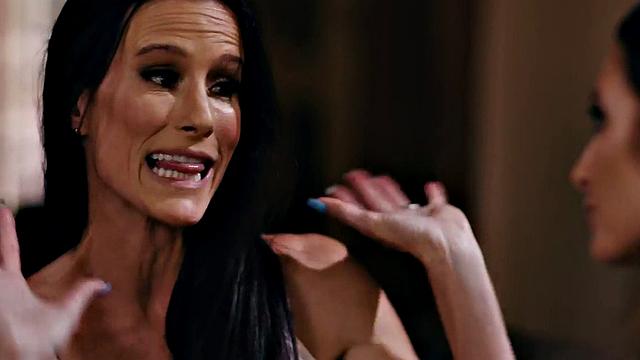 Busty PS dyke tribbing and sex on the couch