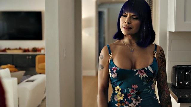 Curvy ts riding and sucking boyfriend before facial cumshot