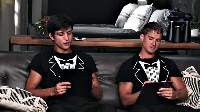 волосатый мачо набрасывается на член парня после дикого анала