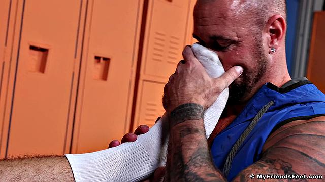 Aiden Tyler Gives Coach Michael Roman a Foot Job